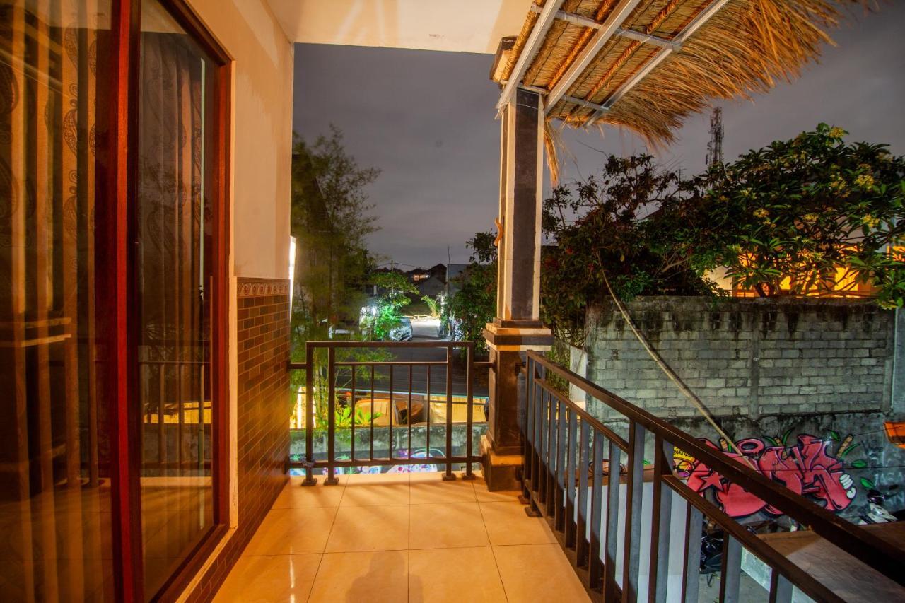 Putra Dadi Guest House Canggu Exterior foto